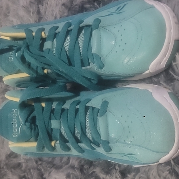 Reebok Kamakazi 2 Big Kids 'Easter' sneakers 👟 - Picture 2 of 9